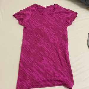 sonic pink swiftly tech size 4